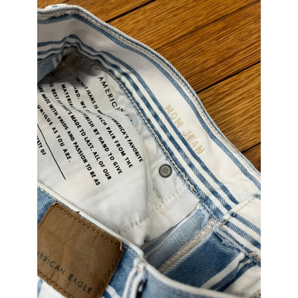 American Eagle The Mom Jeans Pinstriped Women's Size 8 High Rise Straight Leg - Picture 3 of 5